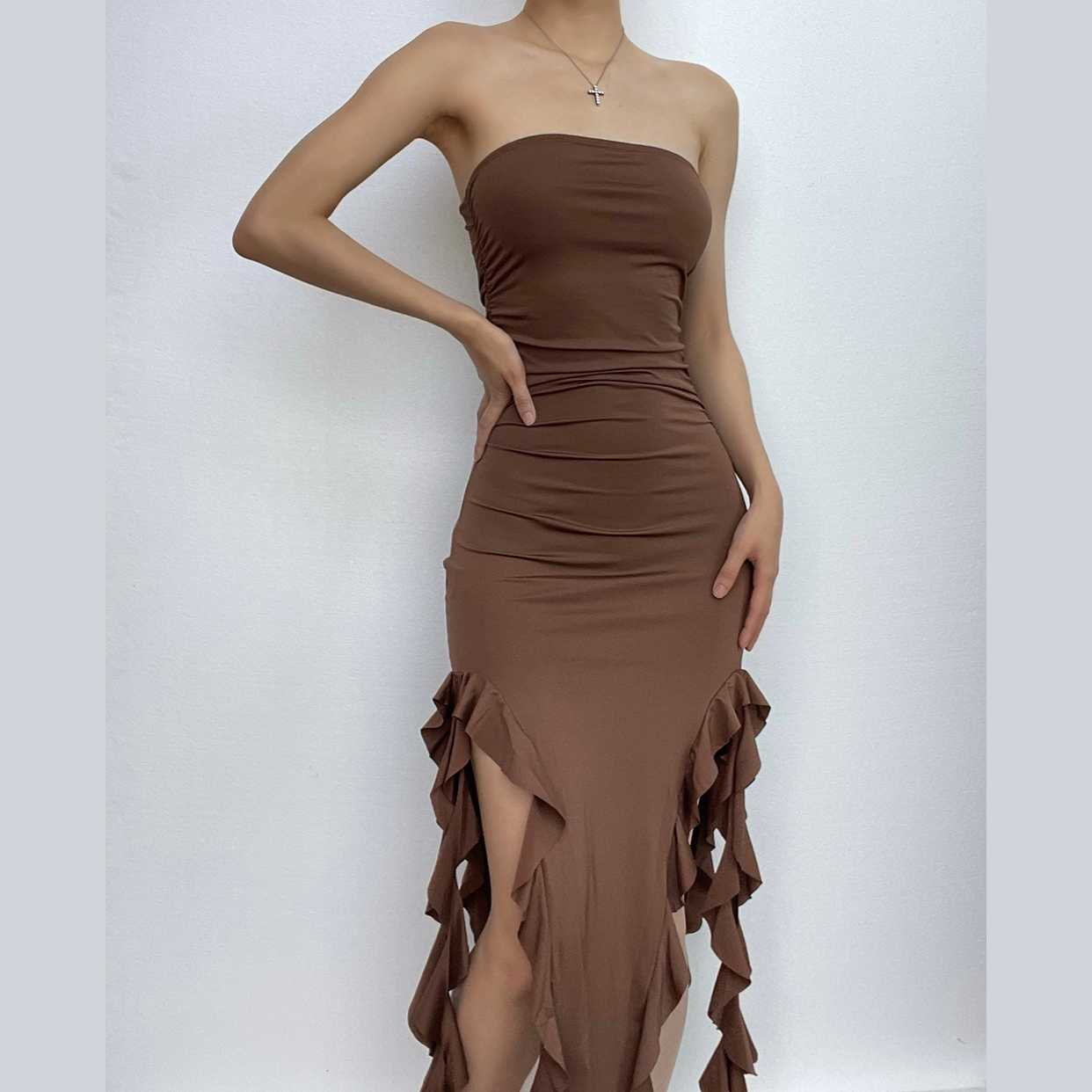 Gracefully Styled Dress for Any Occasion