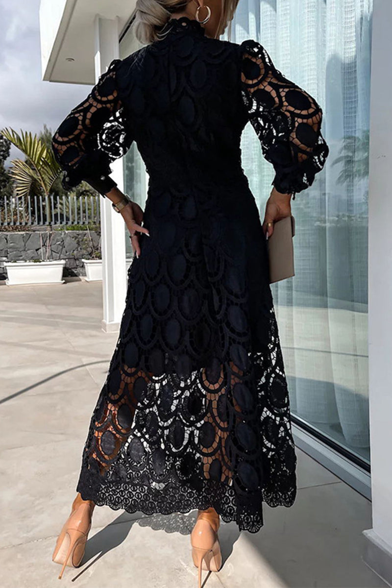 Beautifully Finished Dress in a Timeless Design