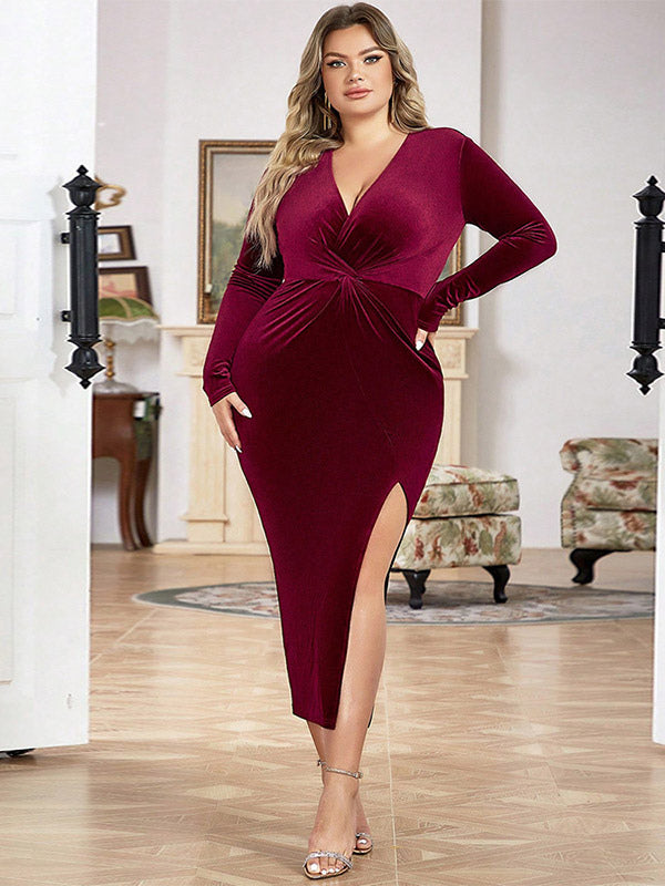 Well Tailored Dress with a Graceful Silhouette