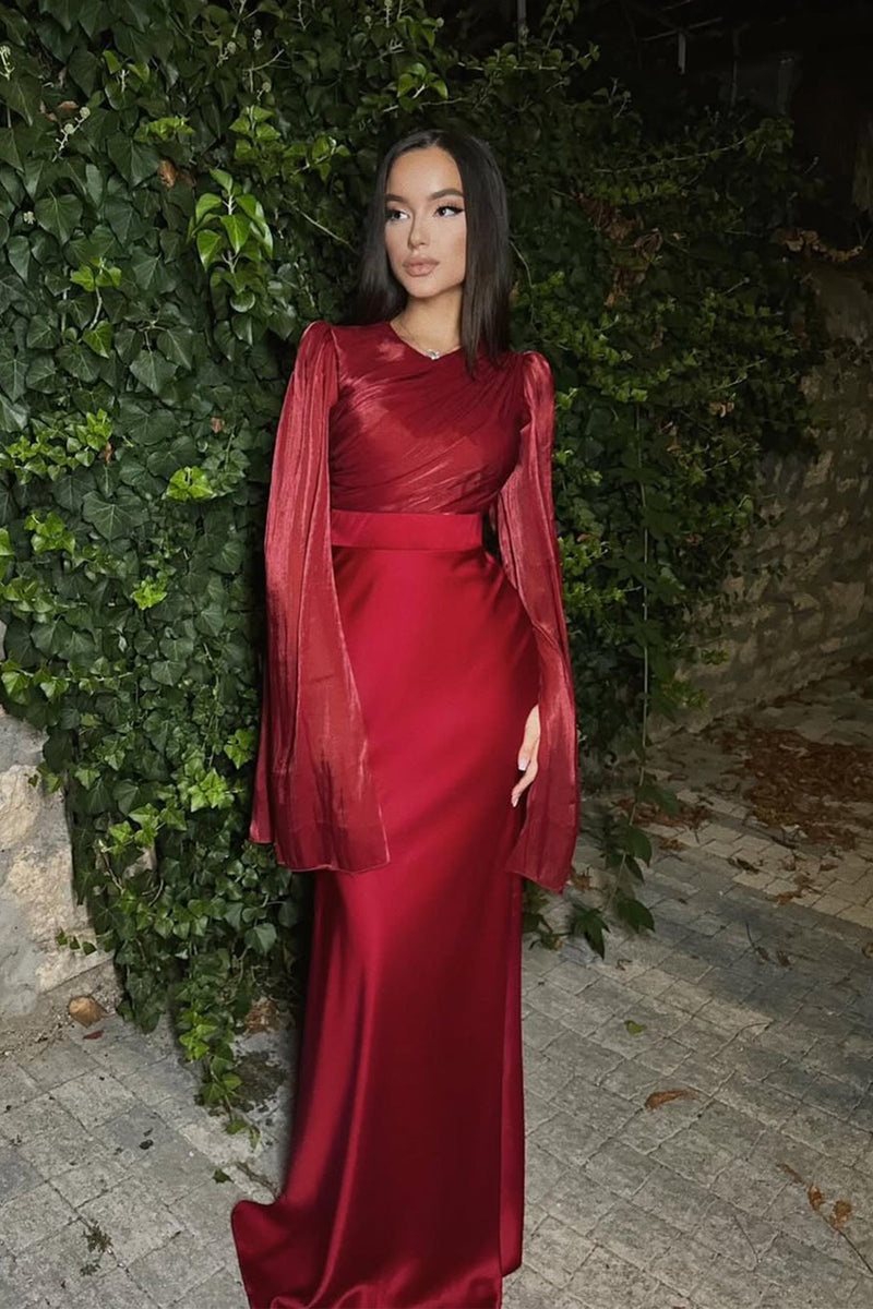 Well Tailored Dress with a Graceful Silhouette