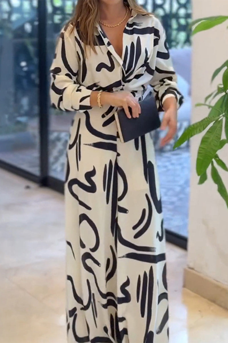 Effortlessly Elegant Garment with a Timeless Design
