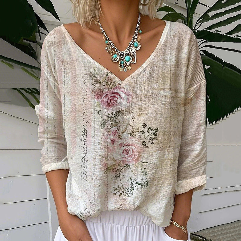 Well Tailored T-Shirt with a Graceful Silhouette