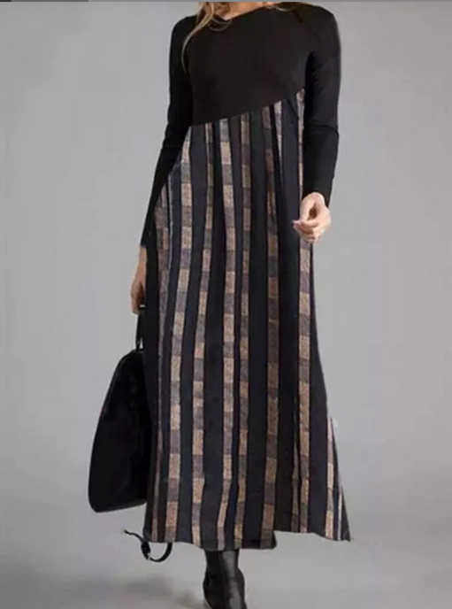 Classic Vintage Dress with a Flattering Fit