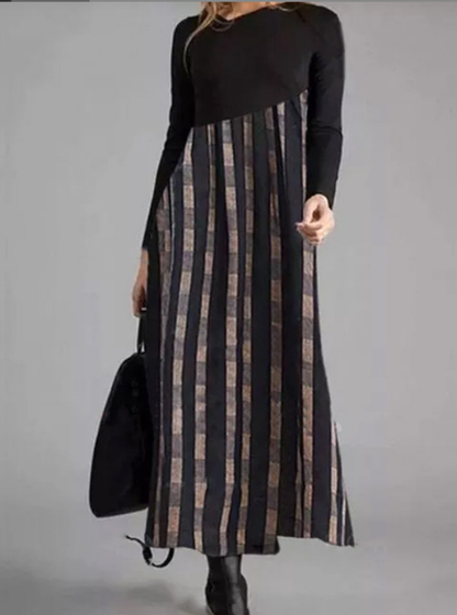 Classic Vintage Dress with a Flattering Fit