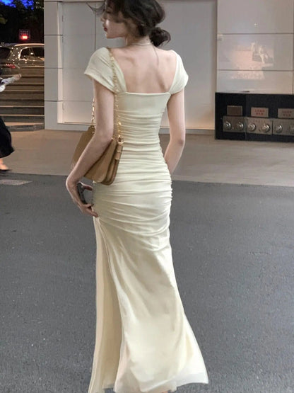 Sophisticated Dress with a Clean Classic Look