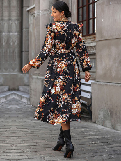 Gracefully Styled Dress for Any Occasion