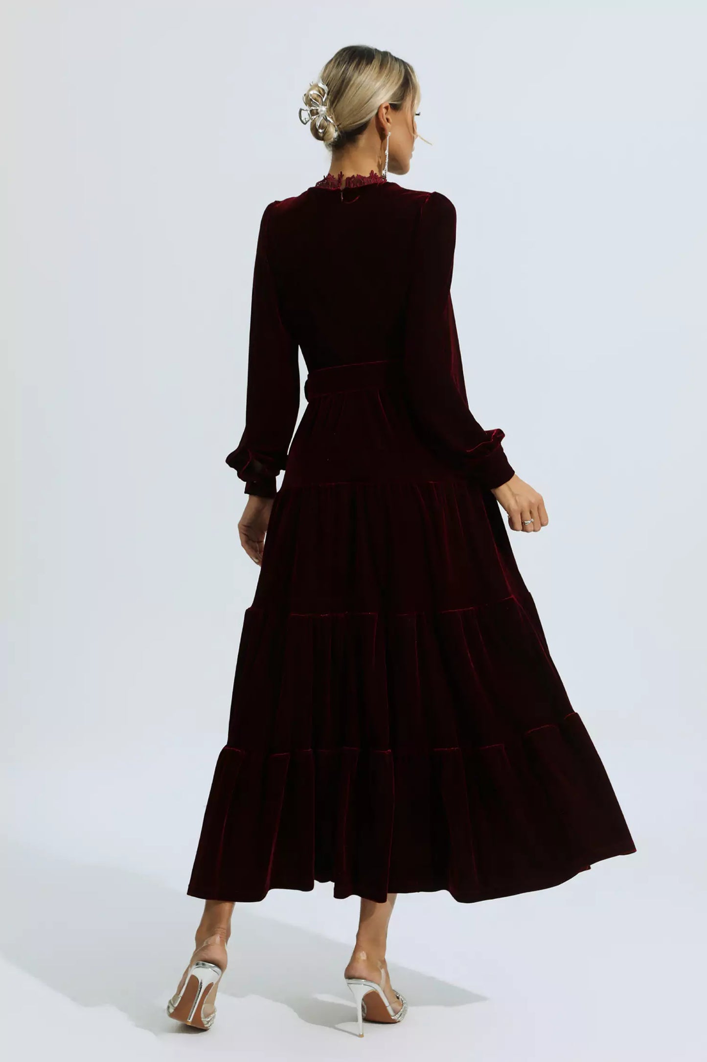 Classic Vintage & Enduringly Stylish Dress