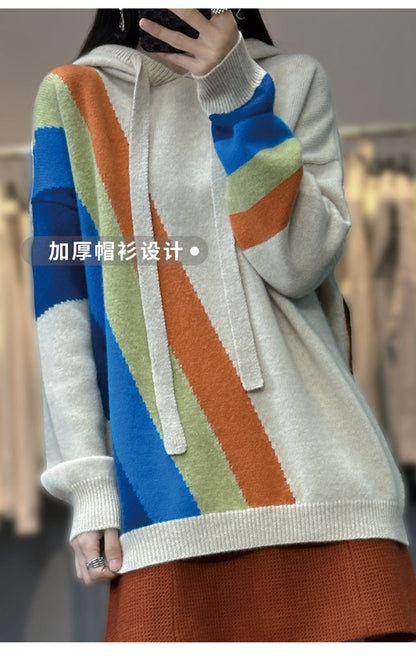 Well Tailored Sweater with a Graceful Silhouette