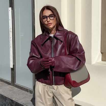 Well Tailored Jacket with a Graceful Silhouette