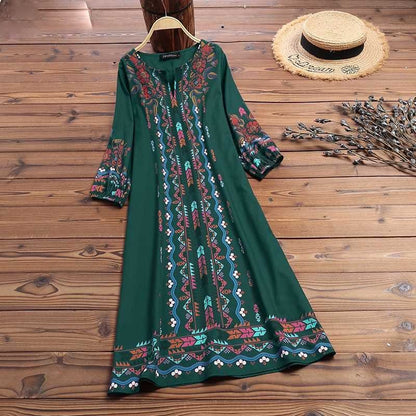 Classic Vintage & Enduringly Stylish Dress