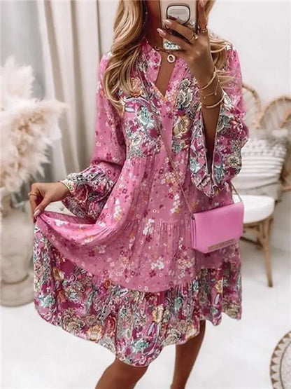 Classic Vintage Dress with a Flattering Fit