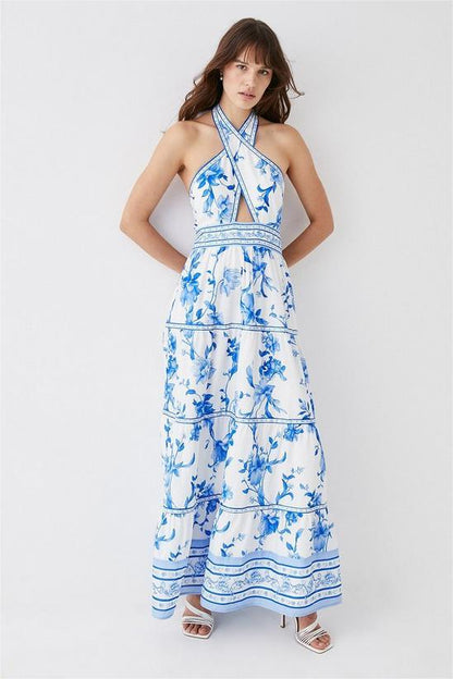 Elegantly Styled Dress for Everyday Wear