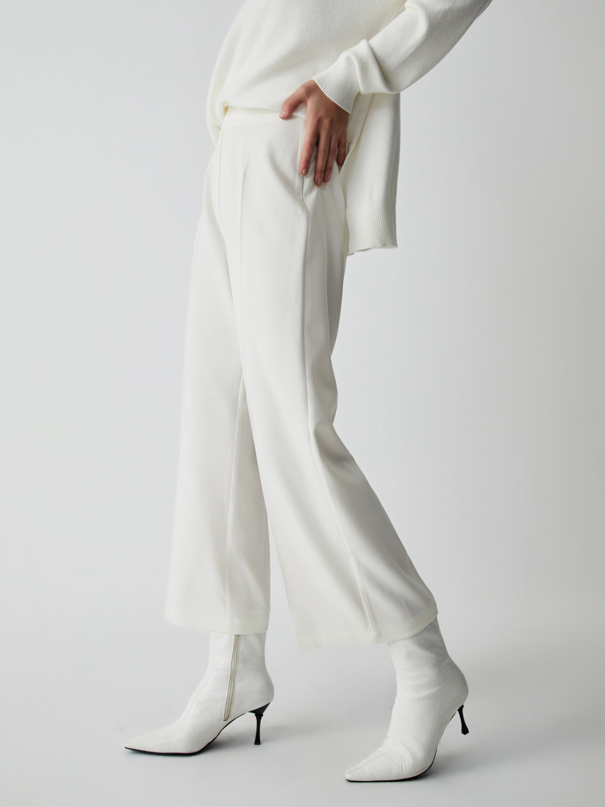 Polished Pants with an Effortless Classic Look
