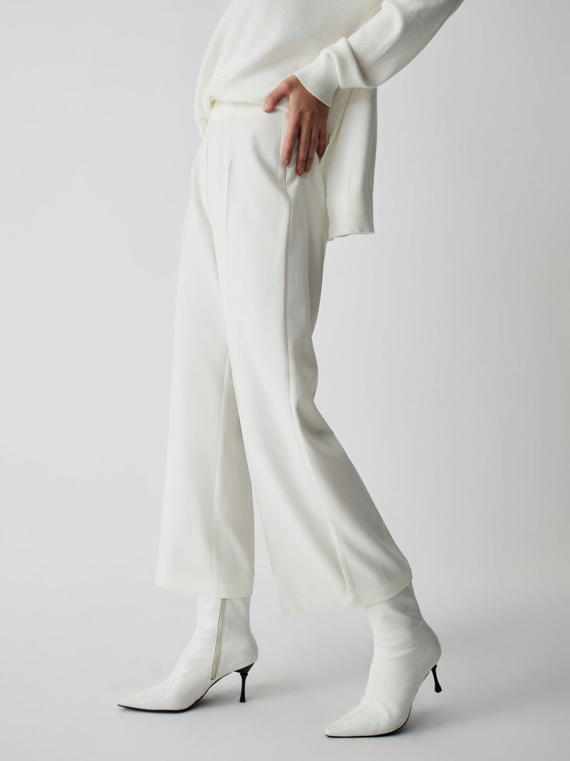 Polished Pants with an Effortless Classic Look