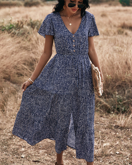 Classic Vintage & Enduringly Stylish Dress