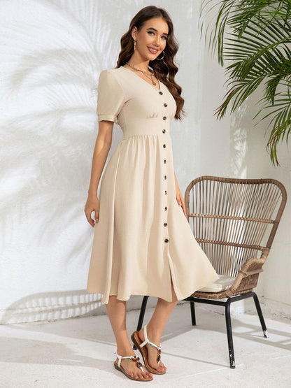Well Tailored Dress with a Graceful Silhouette