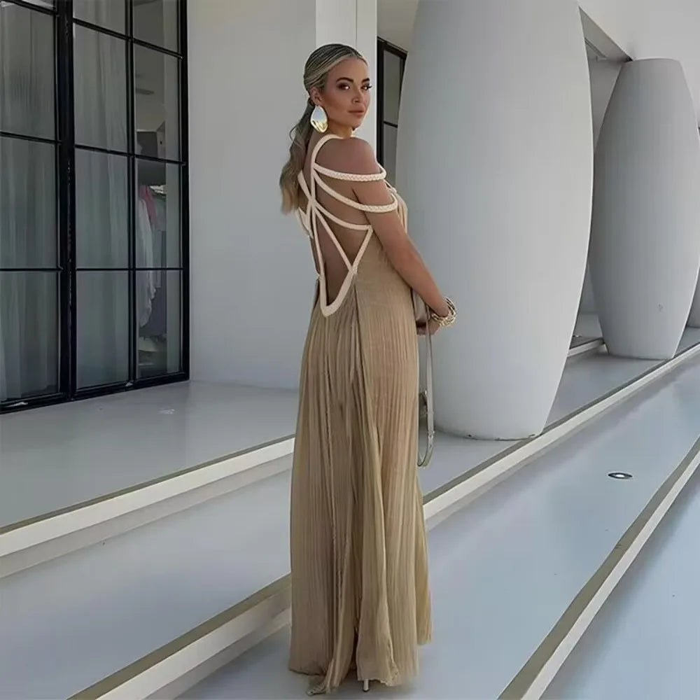 Gracefully Styled Dress for Any Occasion