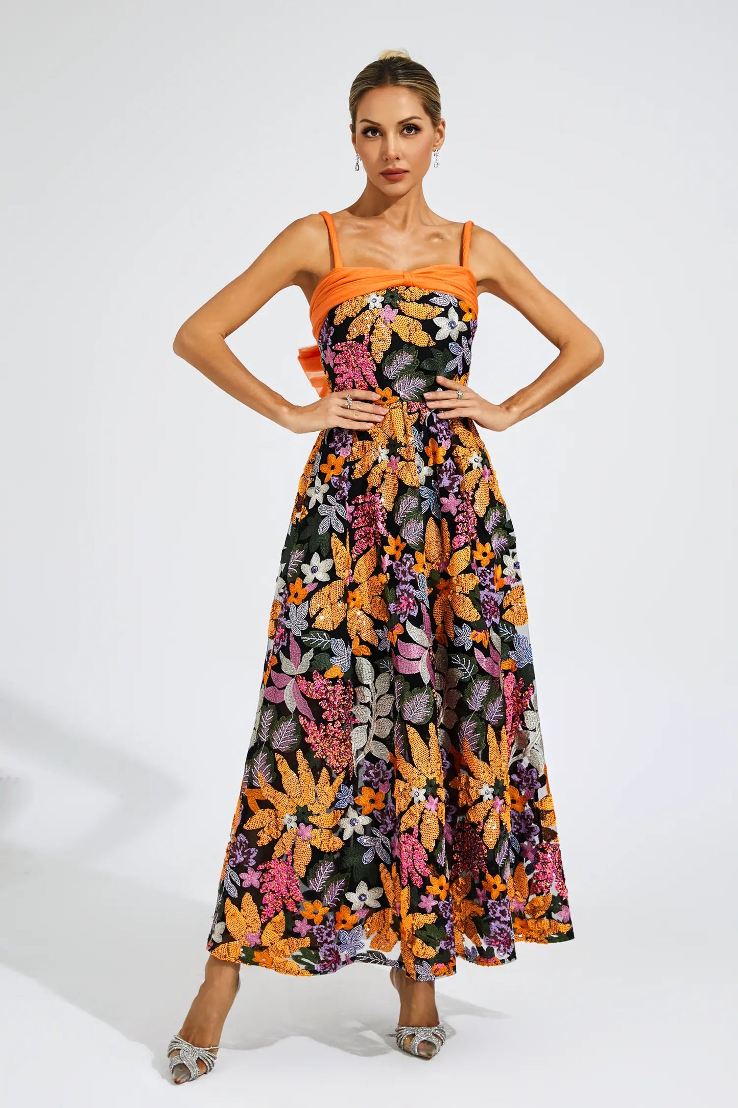 Gracefully Styled Dress for Any Occasion