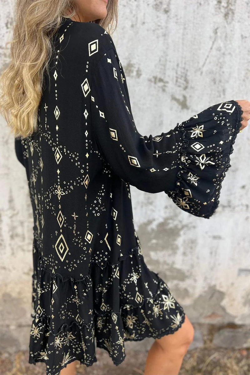 Sophisticated Dress with a Clean Classic Look