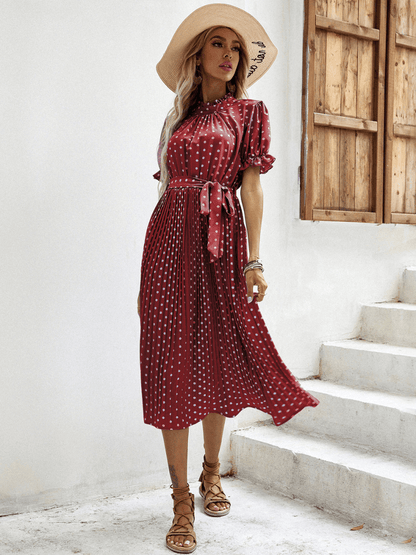 Classic Vintage Dress with a Flattering Fit