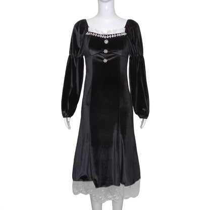 Sophisticated Dress with a Clean Classic Look
