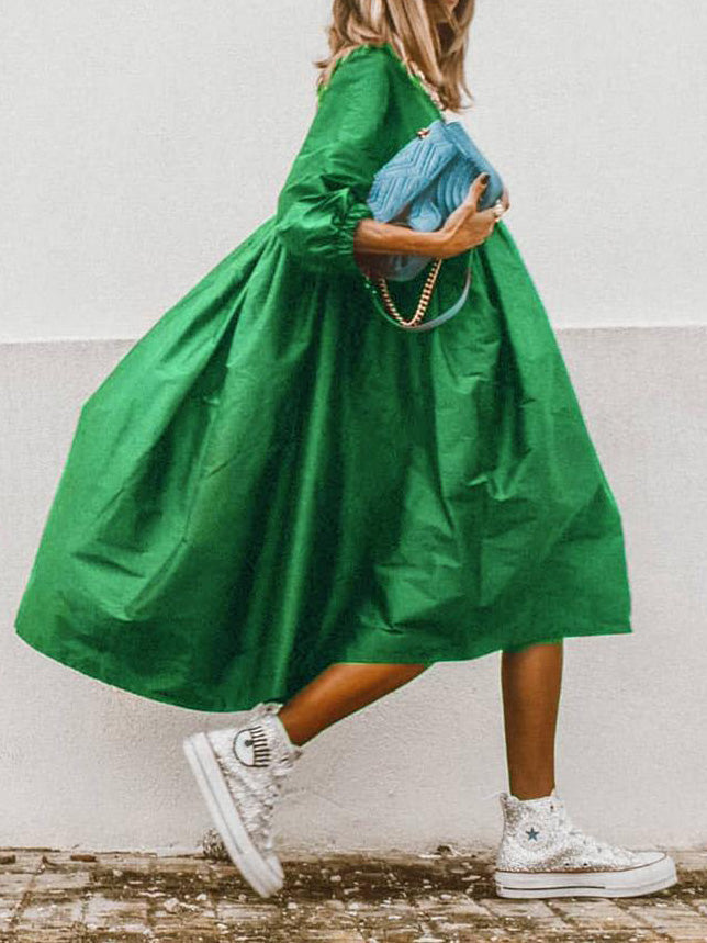Well Tailored Dress with a Graceful Silhouette