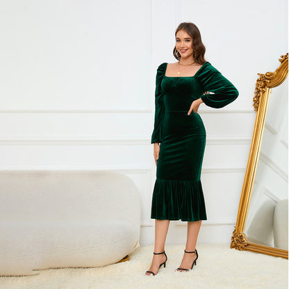 Classic Vintage Dress with a Flattering Fit