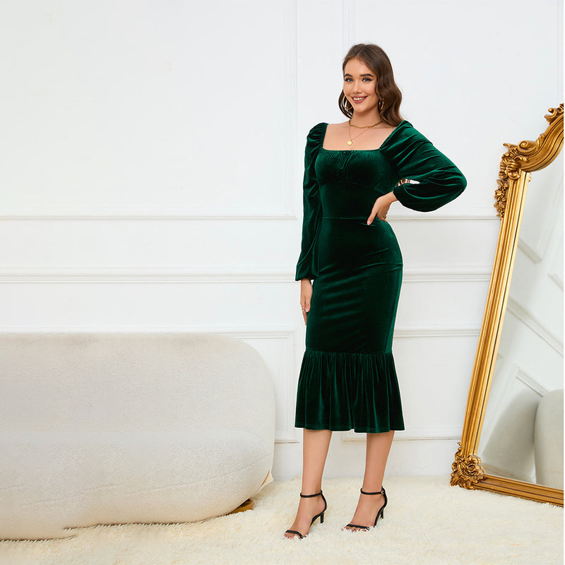 Classic Vintage Dress with a Flattering Fit