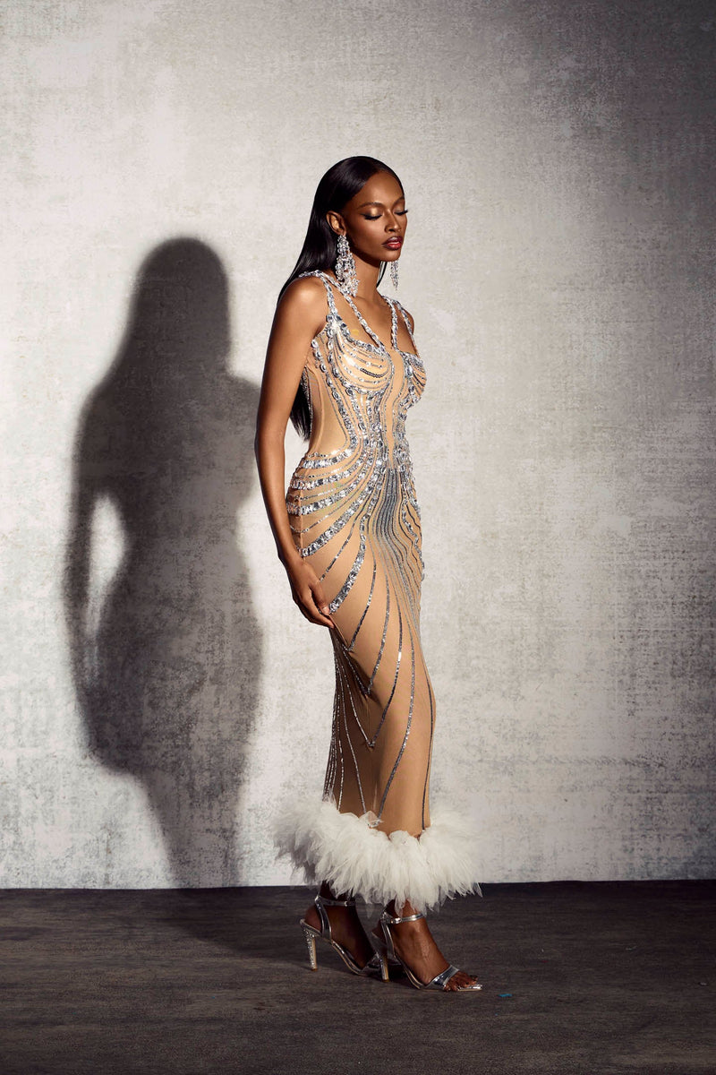 Beautifully Finished Dress in a Timeless Design
