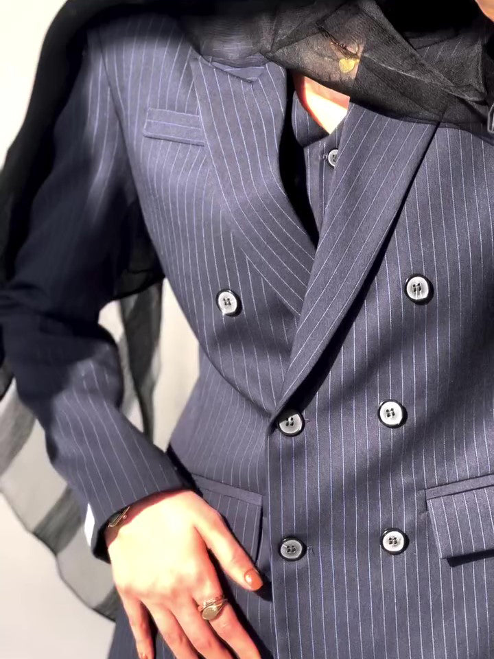 Beautifully Finished Pants in a Timeless Design