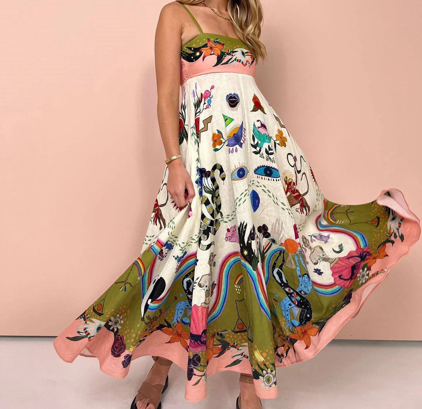 Beautifully Crafted Dress in a Classic Style