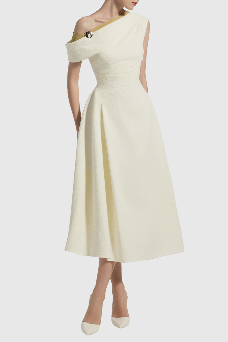 Classic Vintage & Enduringly Stylish Dress