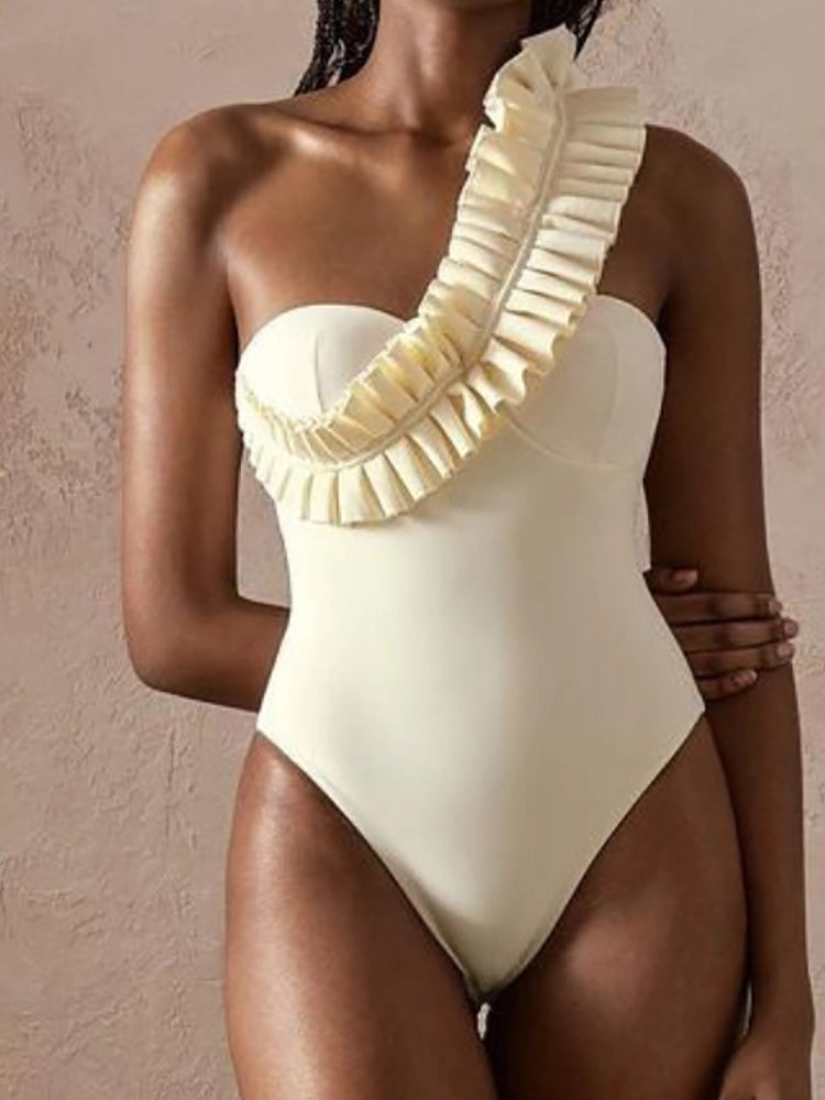 Effortlessly Elegant Garment with a Timeless Design