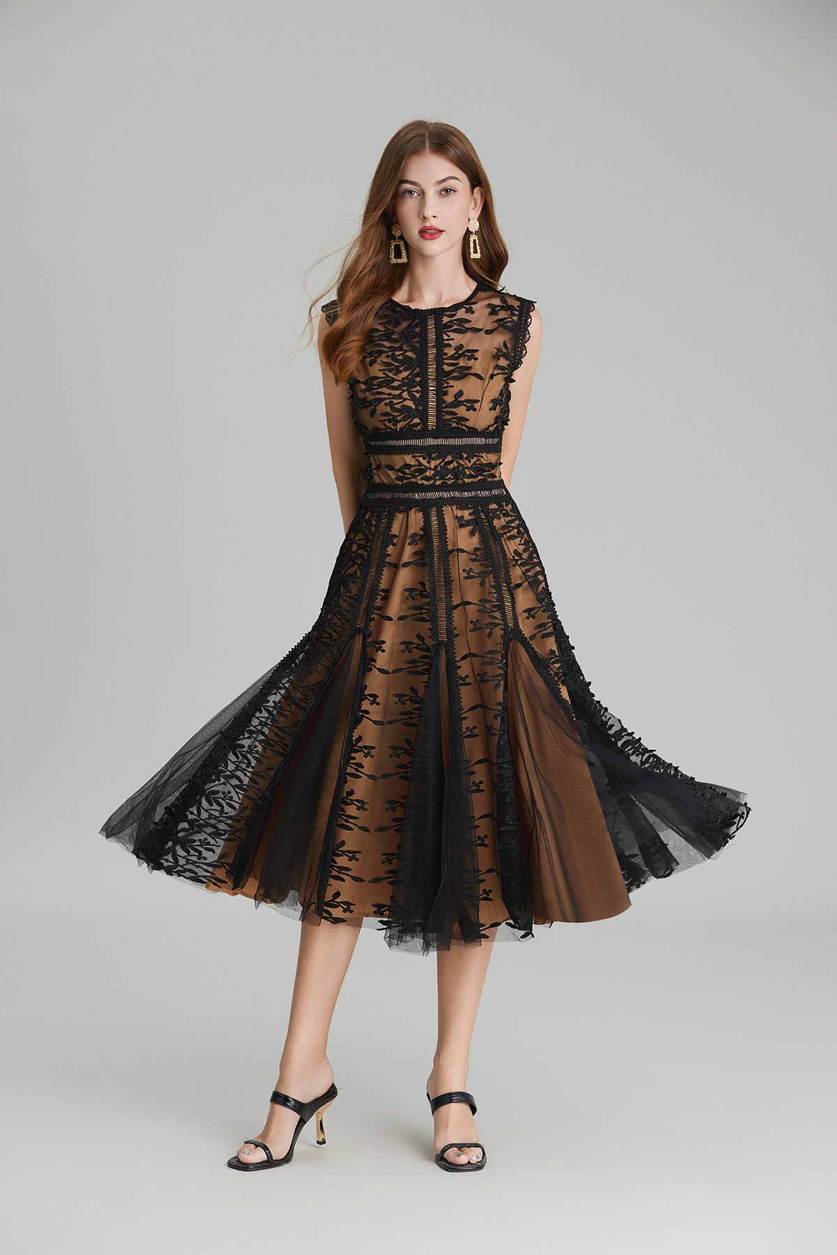Sophisticated Dress with a Clean Classic Look