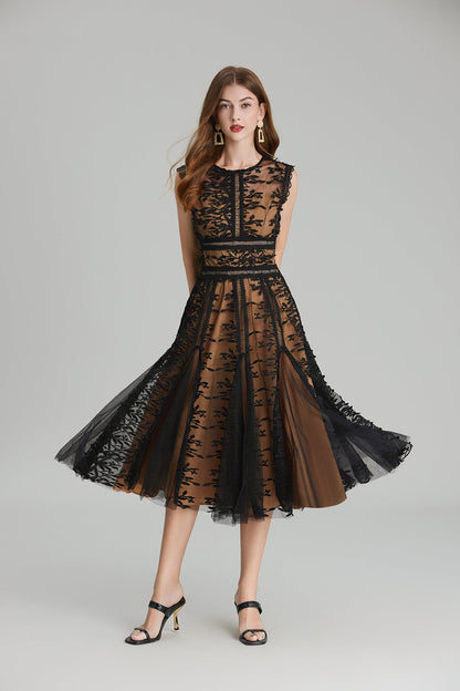 Sophisticated Dress with a Clean Classic Look