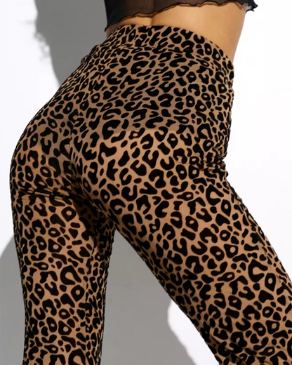 A Vintage Style Pants with Delicate Timeless Details