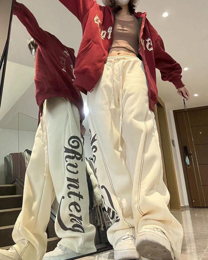 Elegantly Styled Pants for Everyday Wear