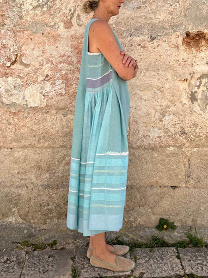 Polished Dress with an Effortless Classic Look