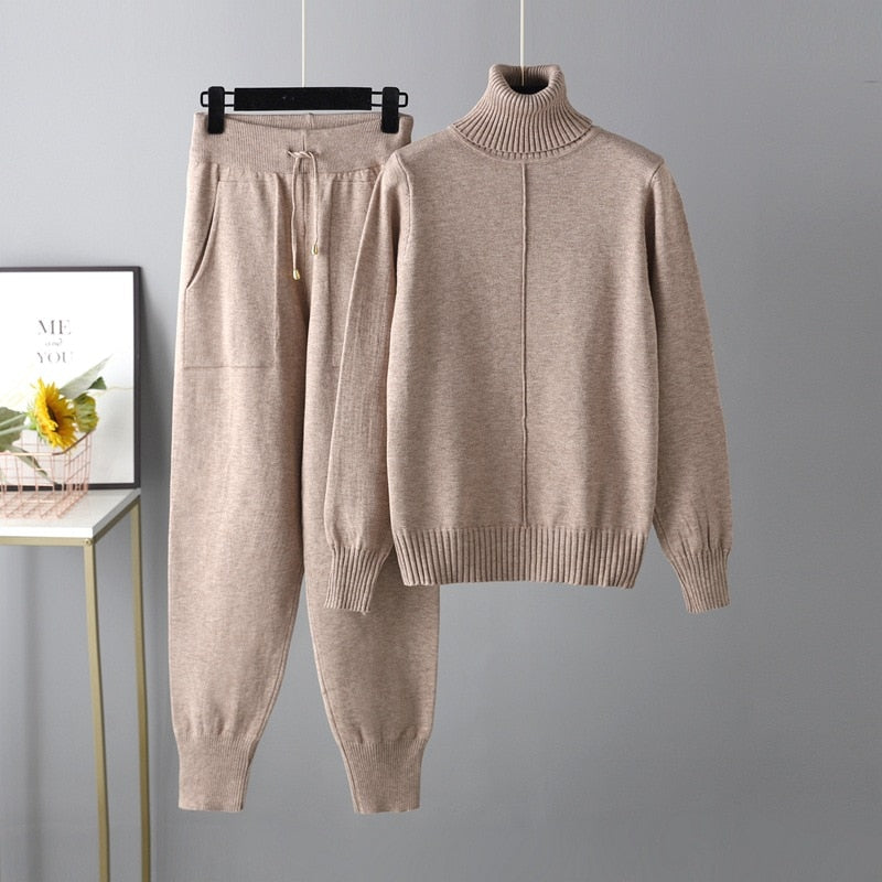 A Vintage Style Pants with Delicate Timeless Details