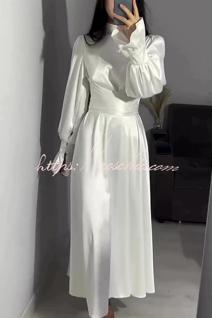 Beautifully Crafted Dress in a Classic Style