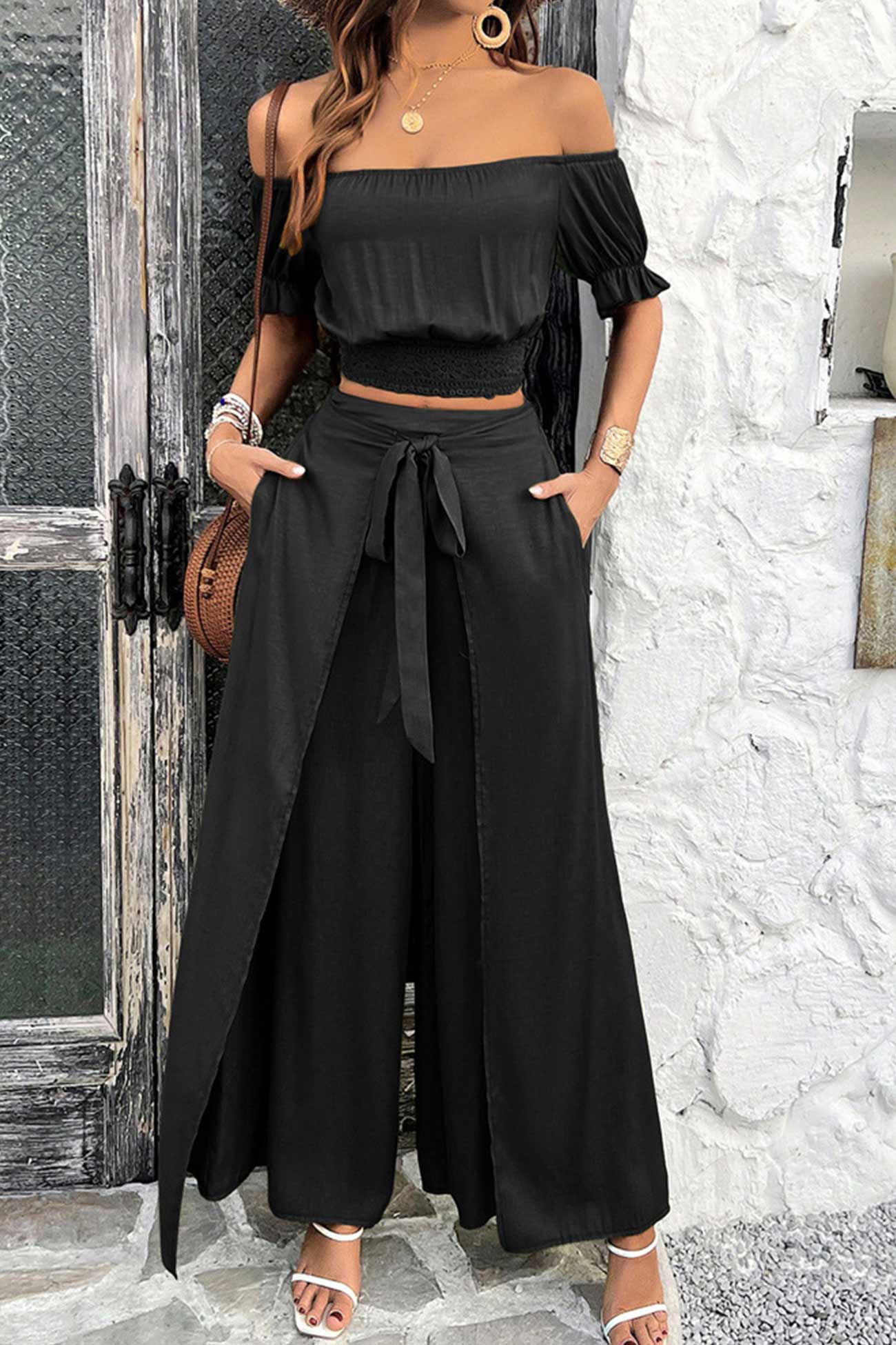 Sophisticated Pants with a Clean Classic Look