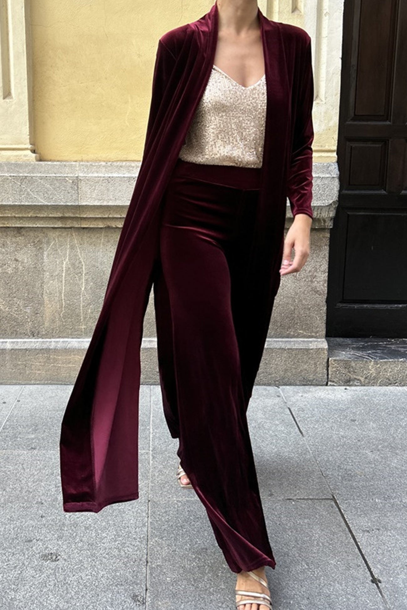 Beautifully Finished Cardigan in a Timeless Design