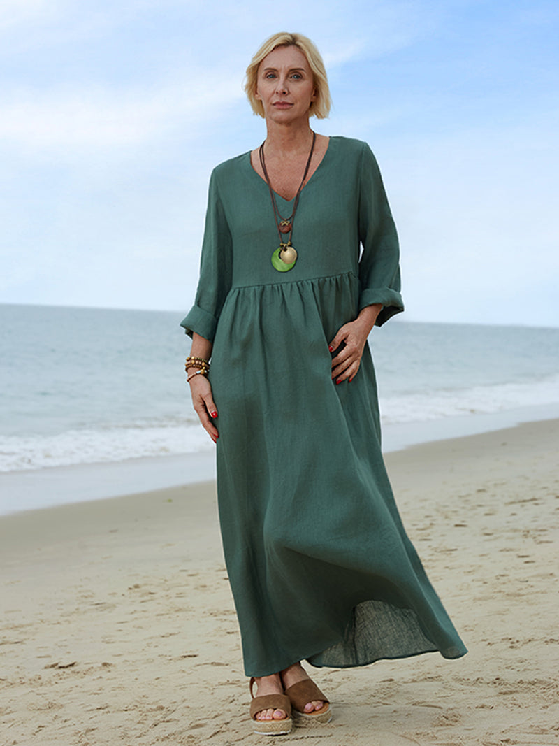 Sophisticated Dress with a Clean Classic Look