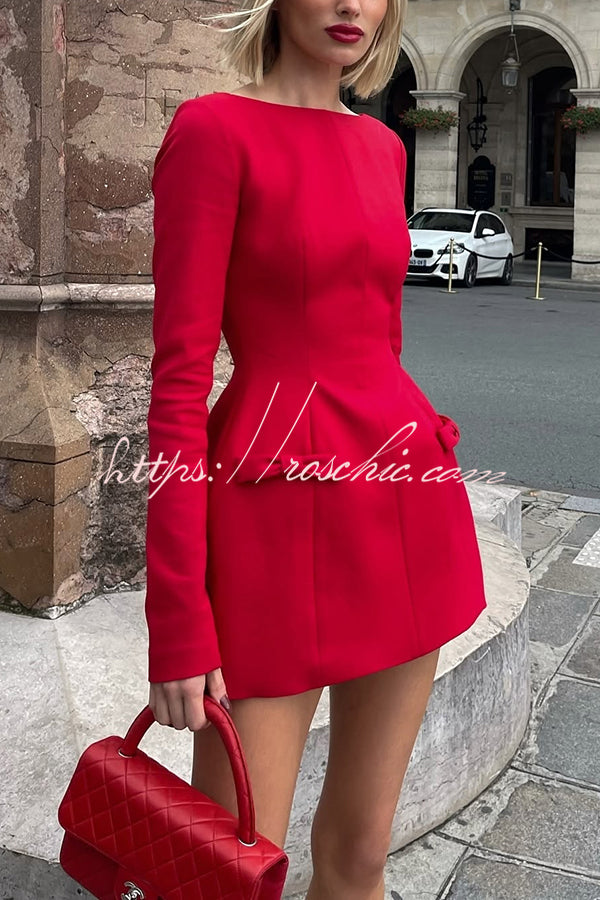Effortlessly Elegant Dress with a Timeless Design