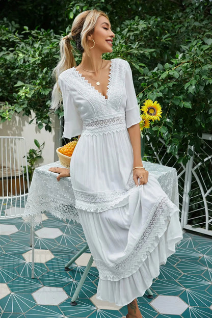 Effortlessly Elegant Dress with a Timeless Design