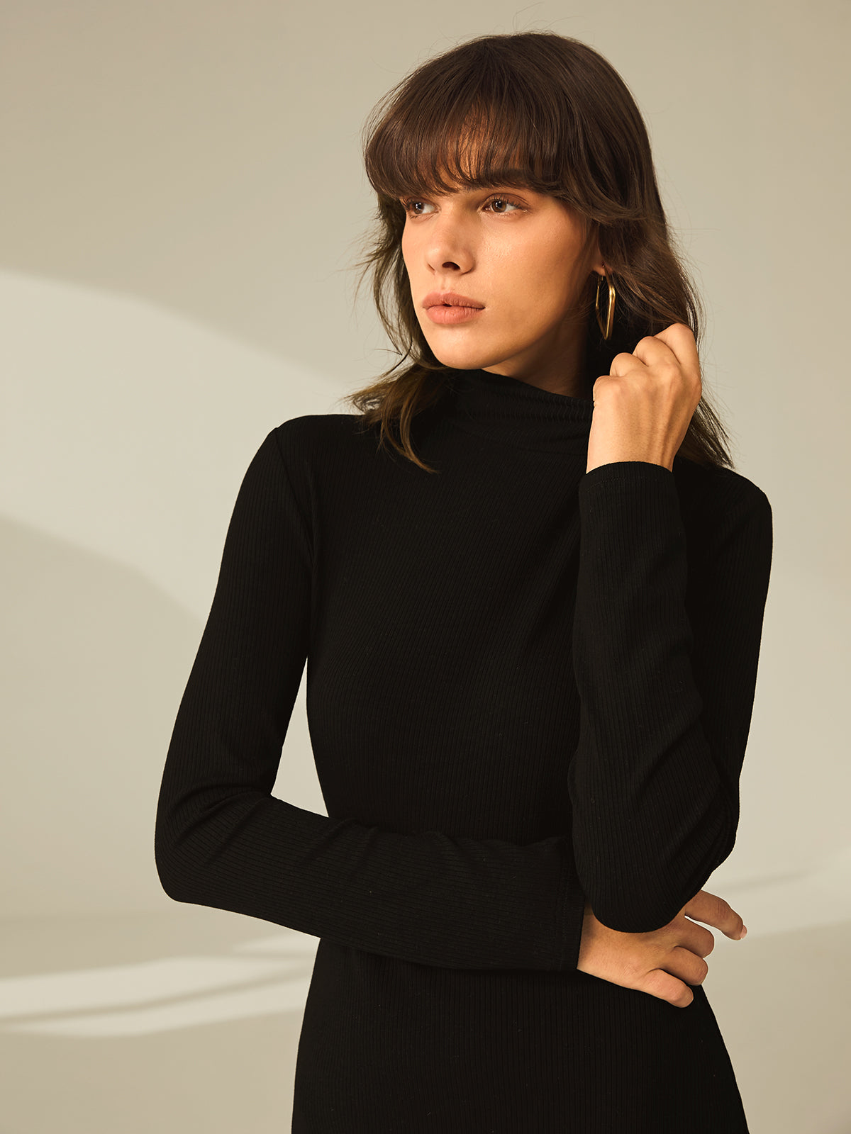 Well Tailored Dress with a Graceful Silhouette