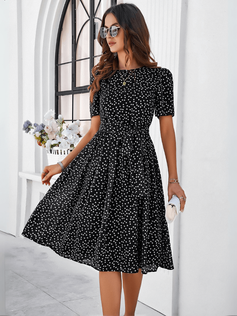 Beautifully Crafted Dress in a Classic Style