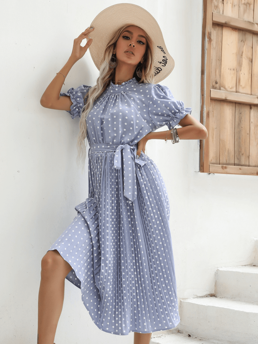 Classic Vintage Dress with a Flattering Fit