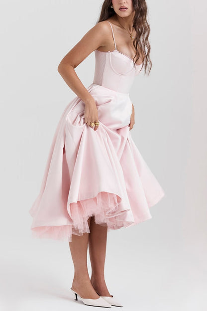 Gracefully Styled Dress for Any Occasion