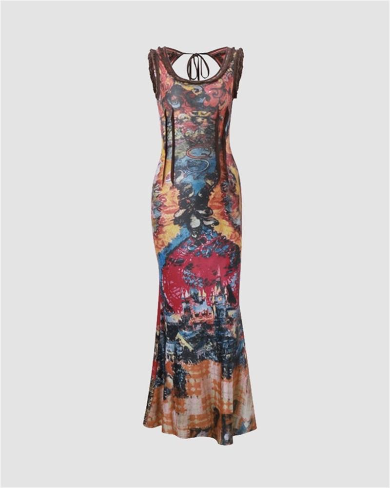 Beautifully Finished Dress in a Timeless Design
